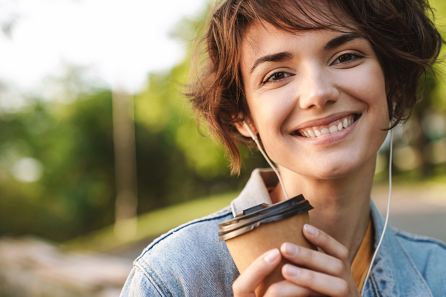The Impact of Dental Implants on Jawbone Health & Facial Structure